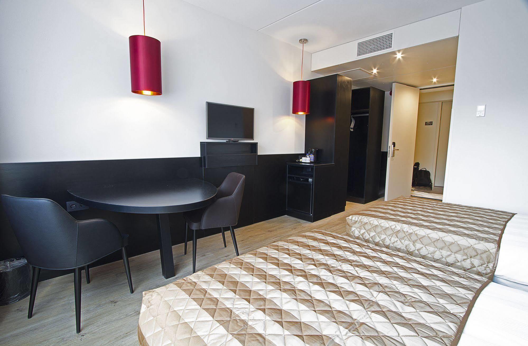 Bastion Hotel Eindhoven Waalre Екстер'єр фото